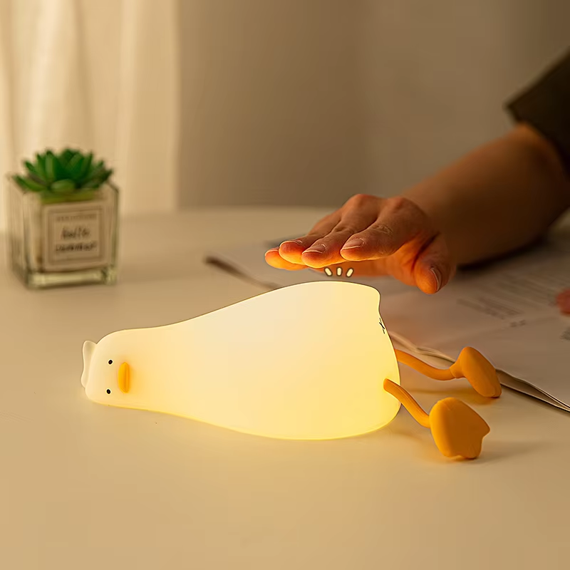 Floating Nightstand With Led Light - Luminária Noturna LED Recarregável em Forma